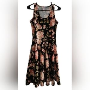 Lularoe floral print sleeveless dress size small
